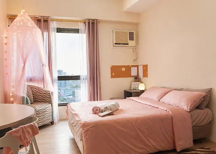 Cozy Crib Vinia Aparthotel 4*