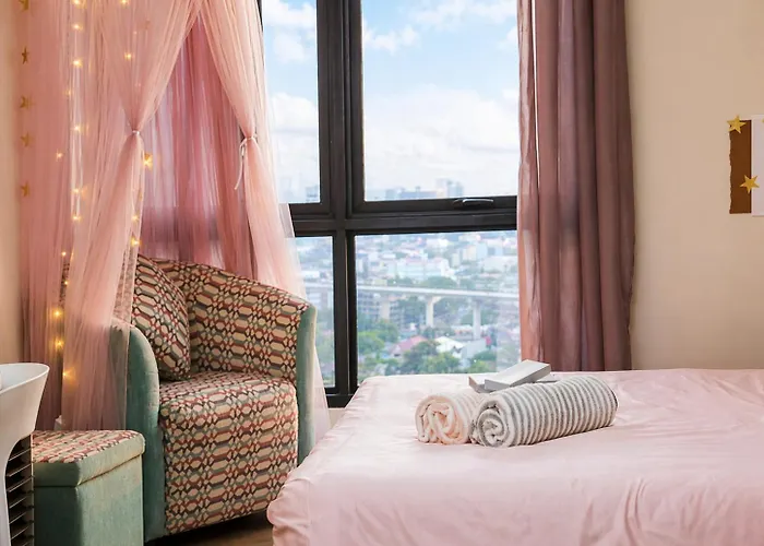 Cozy Crib Vinia Manila